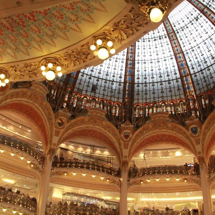 Dining out as an expat family in France