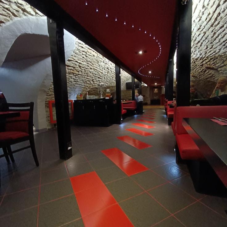 Shared dishes and family-style dining